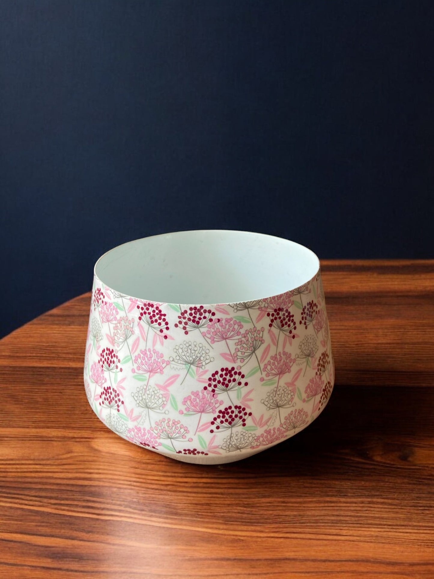 Modern Metal Indoor Planter (Medium Size) with Metal Stand