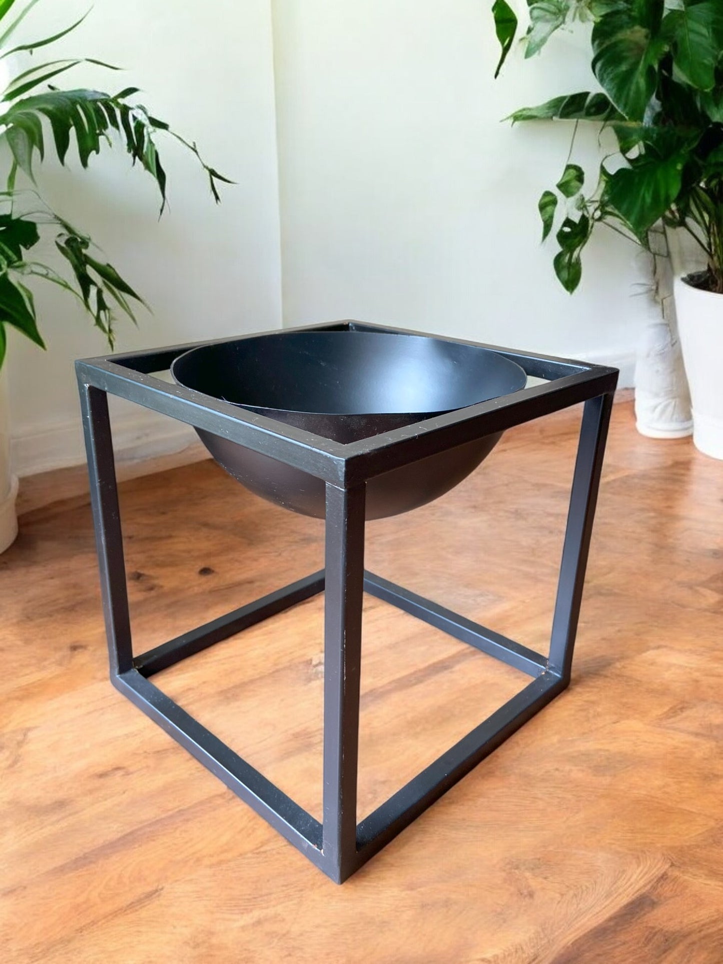 Geometric Metal Planter Stand with Matte Black Bowl
