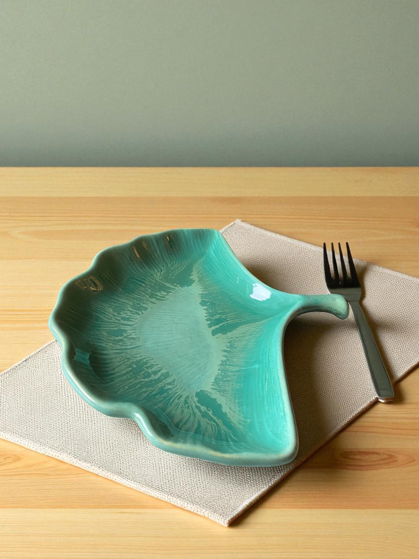 Decorative Ceramic Leaf Dish, Turquoise Green Glazed, Handcrafted Trinket Tray